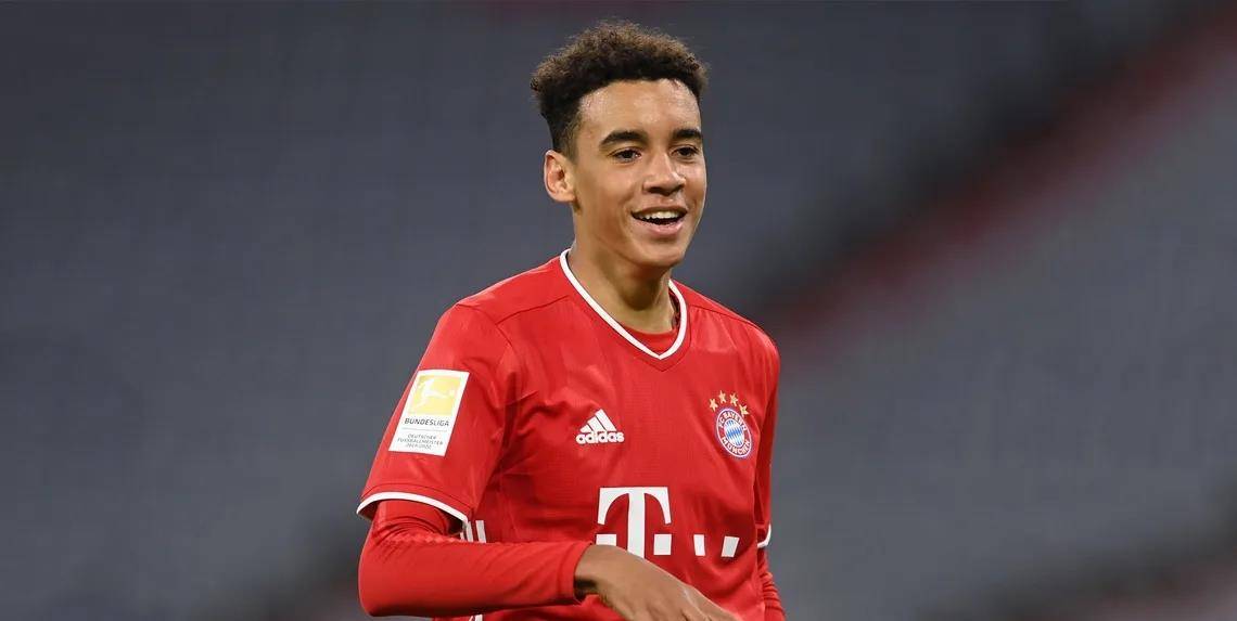  穆西亚拉横空出世成为德甲最靓新星秀